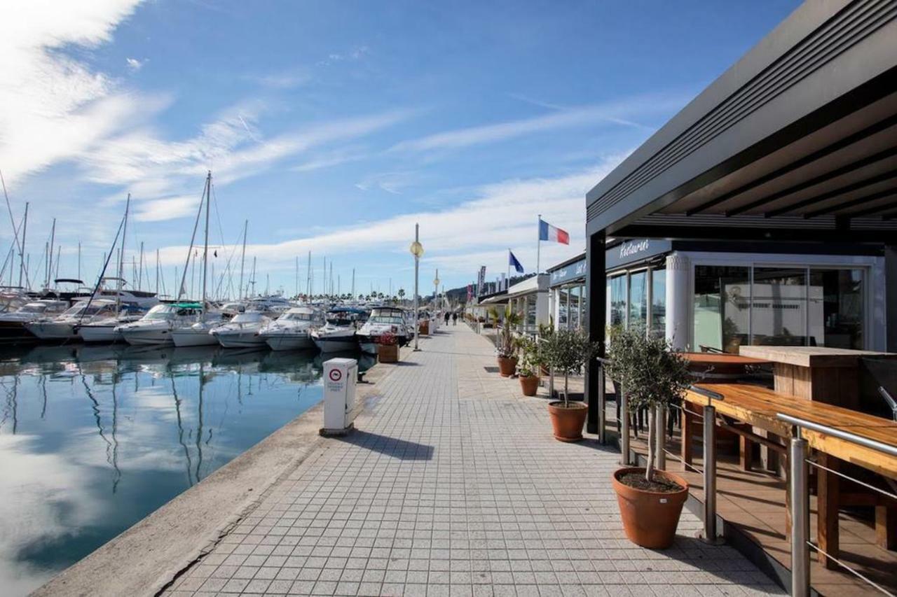 Grand Studio Neuf Face Port Et Plage, Parking Prive Golfe-Juan Exterior photo